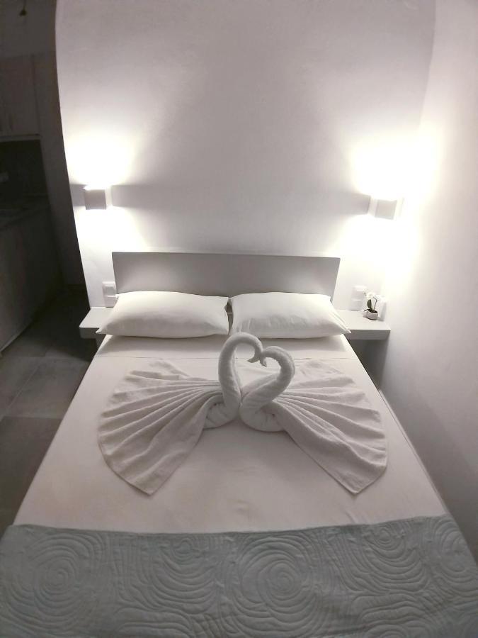 Mavrikou Helen Apartments Skyros Bagian luar foto