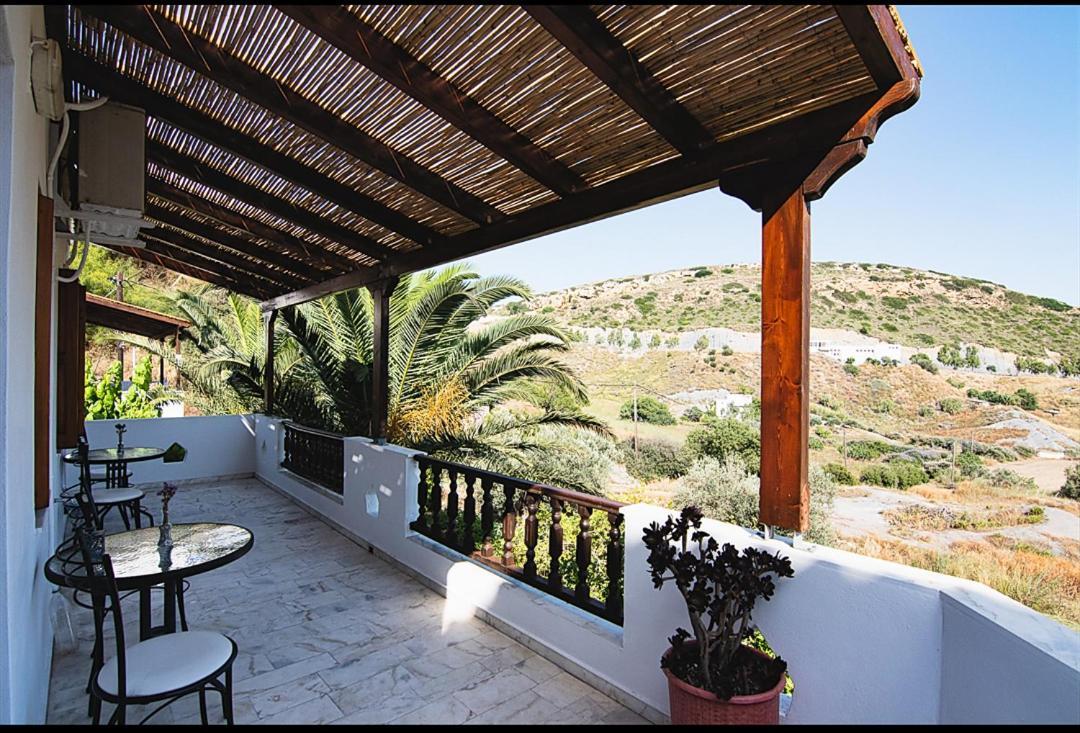 Mavrikou Helen Apartments Skyros Bagian luar foto