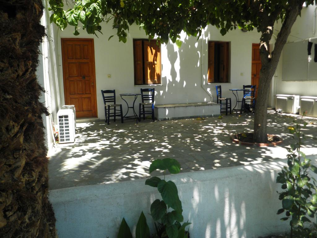 Mavrikou Helen Apartments Skyros Ruang foto