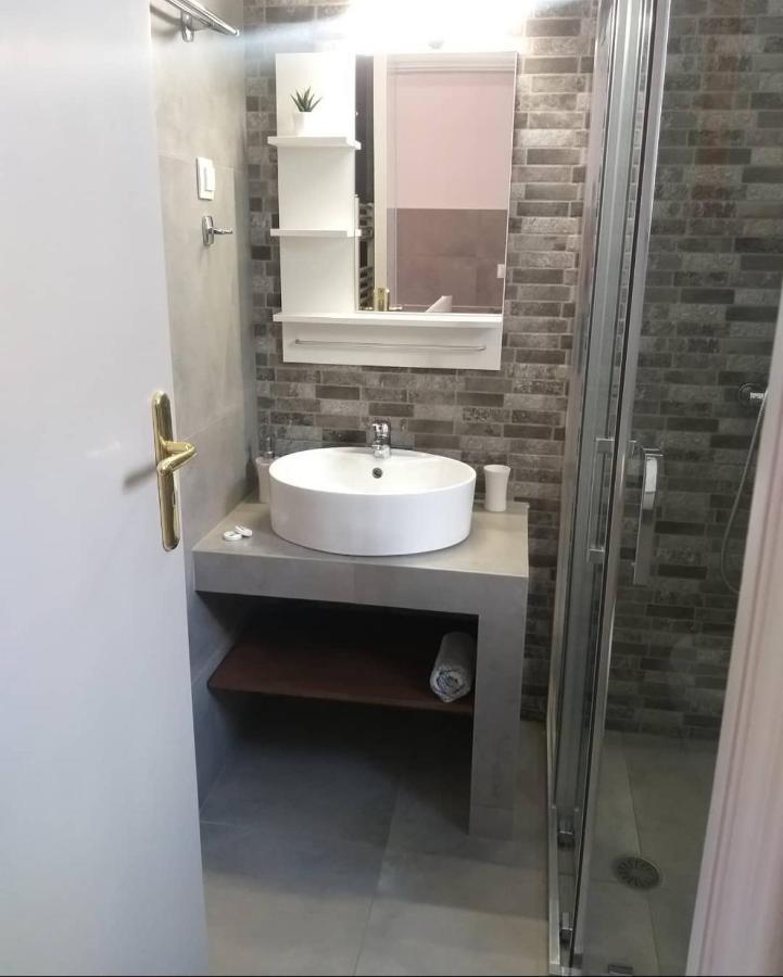 Mavrikou Helen Apartments Skyros Bagian luar foto