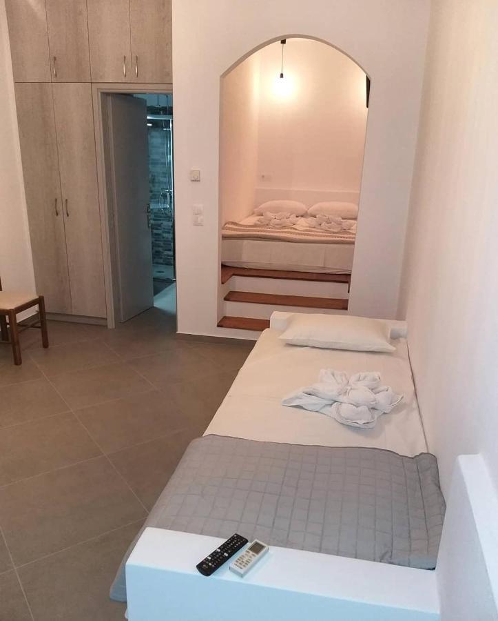Mavrikou Helen Apartments Skyros Bagian luar foto