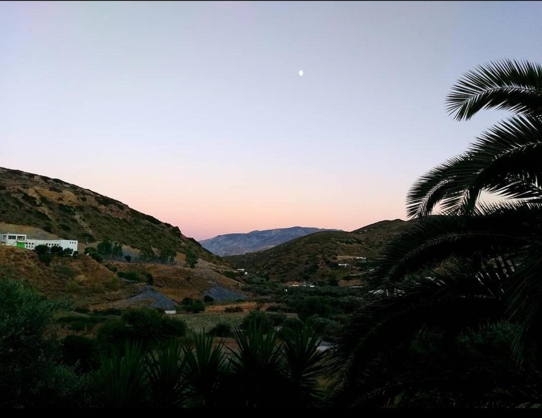 Mavrikou Helen Apartments Skyros Bagian luar foto